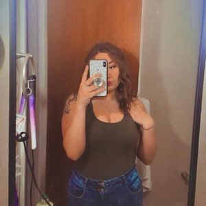 Meet your Posher, Katelyn